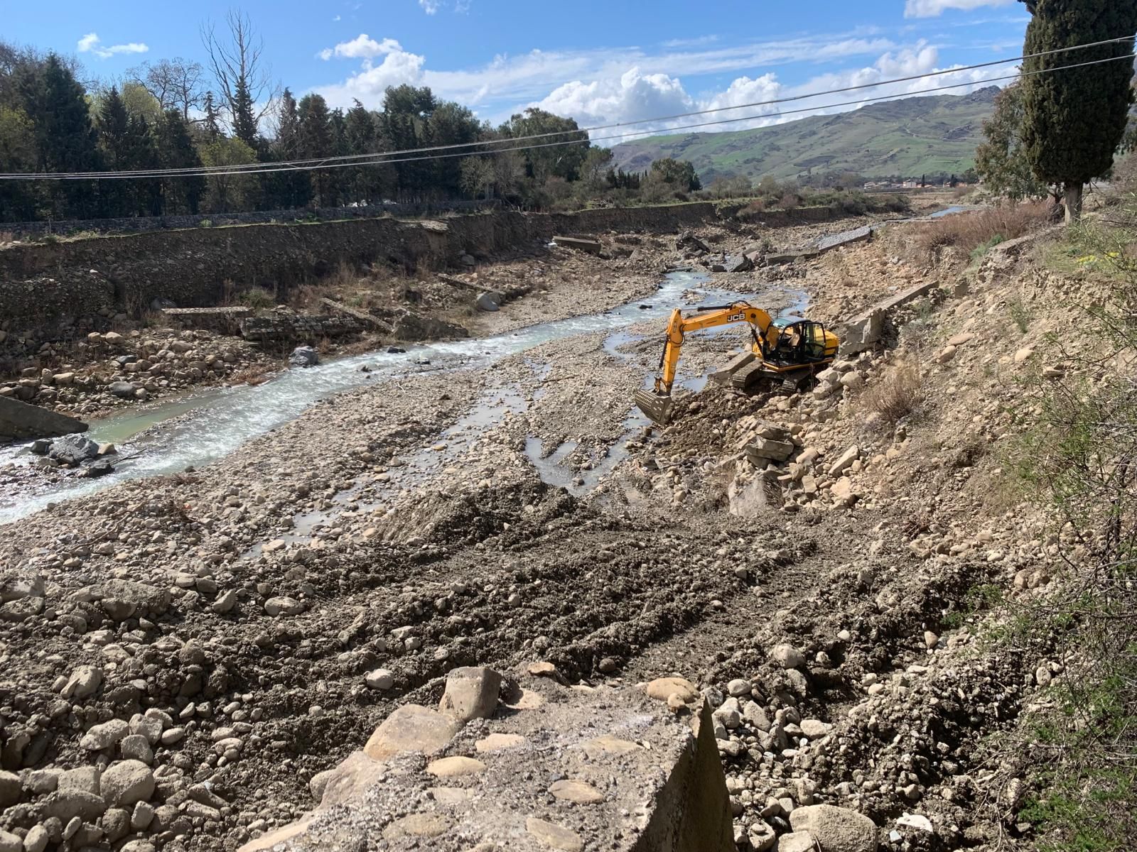 Maniace - Torrent Saracena 12